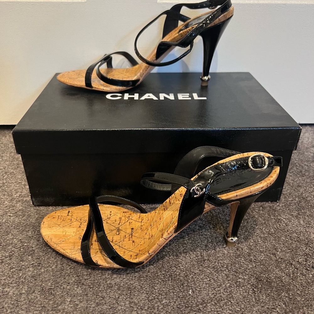 CHANEL Black Patent Leather Strappy Sandals